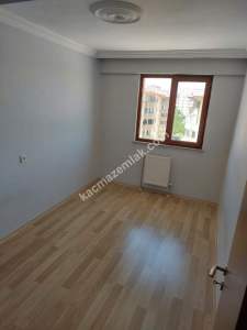 Niğde Merkez Sarıköprü Mahallesinde Satılık 4+1 Daire 9