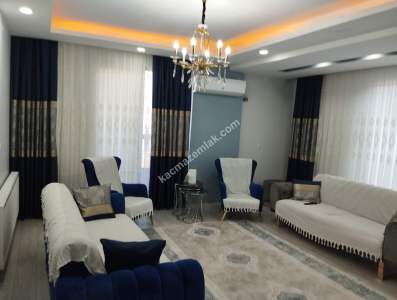 Siirt İpek Life Sitesinde Satılık 4+1 Lüks Daire 17