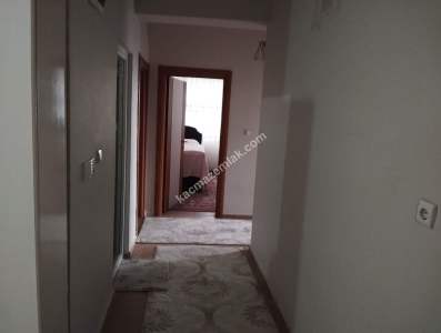 Siirt Bahçelievler Karayolları Yanı Satılık 3+1 Daire 17