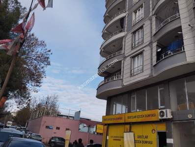 Siirt Bahçelievler Karayolları Yanı Satılık 3+1 Daire 2