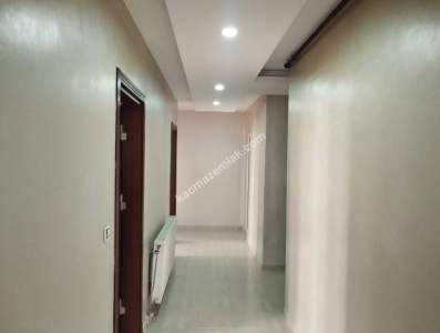 Siirt Araştırma Hastanesi Civarı Satılık 3+1 Daire 14