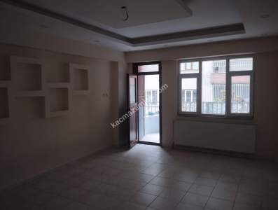 Siirt Diş Hastanesi Civarında Satılık 3+1 Daire 14