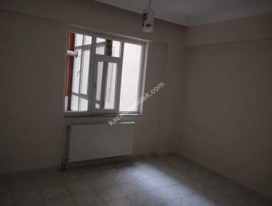 Siirt Diş Hastanesi Civarında Satılık 3+1 Daire 13