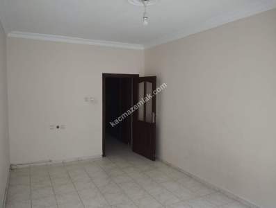 Siirt Diş Hastanesi Civarında Satılık 3+1 Daire 17