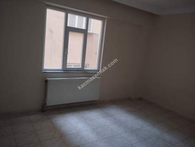 Siirt Diş Hastanesi Civarında Satılık 3+1 Daire 36