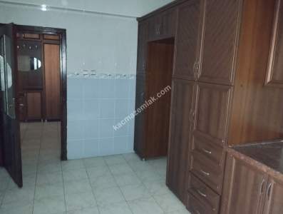 Siirt Diş Hastanesi Civarında Satılık 3+1 Daire 18