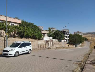 Siirt Veysel Karani Mah. Satılık Müstakil 3+1 Daire 31