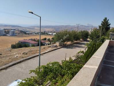 Siirt Veysel Karani Mah. Satılık Müstakil 3+1 Daire 26