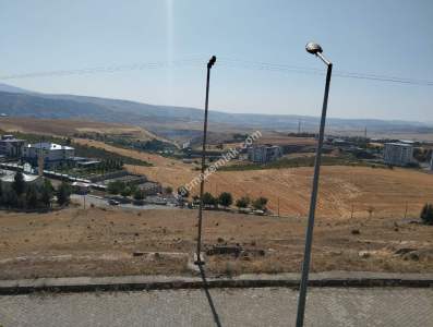 Siirt Veysel Karani Mah. Satılık Müstakil 3+1 Daire 34