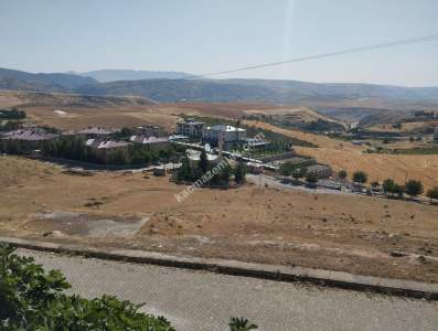 Siirt Veysel Karani Mah. Satılık Müstakil 3+1 Daire 35