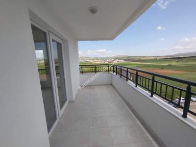 Sivas Satılık Daire-Ahmet Turangazi Mah. 3+1 Sıfır 10