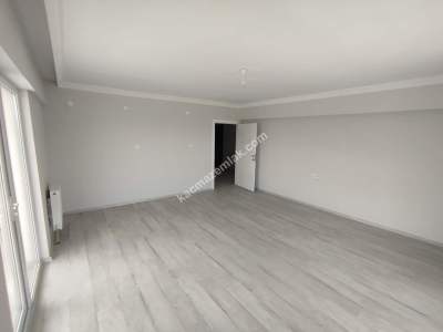 Sivas Satılık Daire-Ahmet Turangazi Mah. 3+1 Sıfır 13