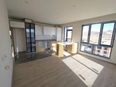 Sivas Satılık Daire-Eğriköprü Mah. 2+1 Net 73M2 5. Kat 8