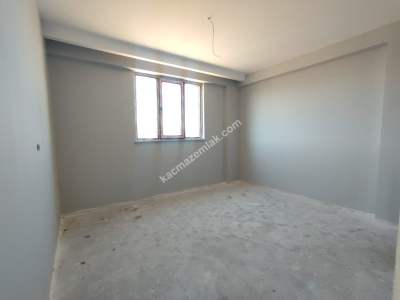 Sivas Satılık Daire- Eğriköprü Mah. 3+1 110M2 Kilerli 10