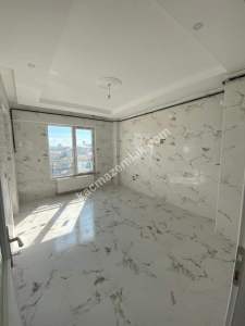 Sivas Merkez Kılavuz Mah. Satılık 4+1 Lüks Daire 13