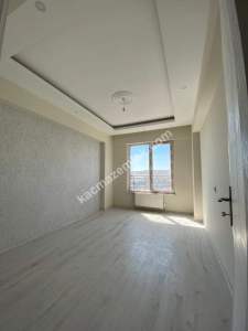 Sivas Merkez Kılavuz Mah. Satılık 4+1 Lüks Daire 12