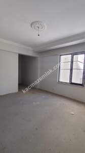 Sivas Merkez Kılavuz Mah. Satılık 3+1 Daire 5