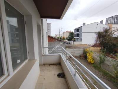 Sivas Kılavuz Mah. Satılık 3+1 Daire 120 M² Asansörlü 21