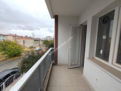 Sivas Kılavuz Mah. Satılık 3+1 Daire 120 M² Asansörlü 7