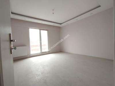 Sivas Kılavuz Mah. Satılık 3+1 Daire 120 M² Asansörlü 10