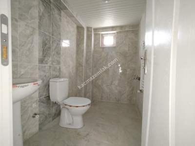 Sivas Kılavuz Mah. Satılık 3+1 Daire 120 M² Asansörlü 18