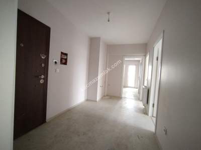 Sivas Kılavuz Mah. Satılık 3+1 Daire 120 M² Asansörlü 9