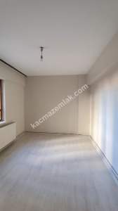 Sivas Merkez Paşabey Mah. Satılık 3+1 Daire 15