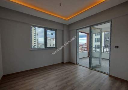 Sivas Satılık Daire-Seyrantepe Mah. 3+1 7.Kat Sıfır 25