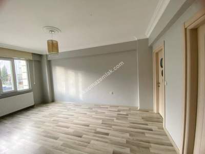 Çorlu Çetin Emeç Bulvarında Satılık Boş Temiz 3+1 Daire 30