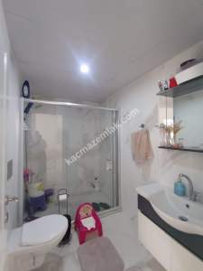 Niksar Bahçelievler Mahallesinde Satılık 3+1 Daire 9