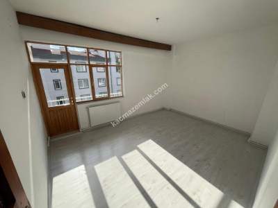 Niksar Kültür Mahallesinde Satılık 2+1 Daire 2