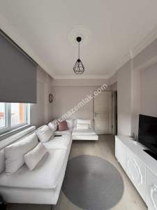 Turhalda Cumhuriyet Mah Satılık 4+1 152M² Net Oturum 17