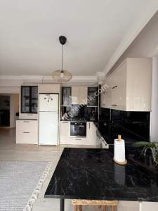 Turhalda Cumhuriyet Mah Satılık 4+1 152M² Net Oturum 13