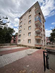 Turhalda Cumhuriyet Mah Satılık 4+1 152M² Net Oturum 3