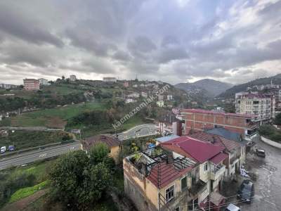 Trabzon Akçaabatta Satılık İçerisi 1.Sınıf Yapılı Daire 3