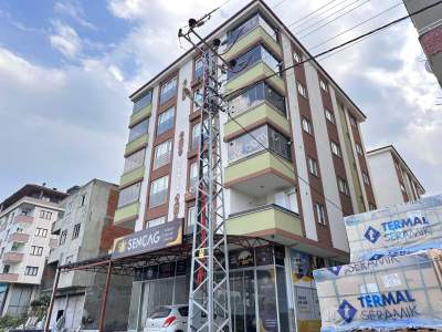 Trabzon Arsin Fatih Te Ana Cadde Üzeri Satılık Daire 3