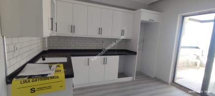 Beşikdüzü Adacıkta Devlet Karayoluna Cepheli Daire 14