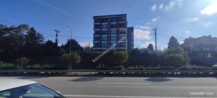 Beşikdüzü Adacıkta Devlet Karayoluna Cepheli Daire 1