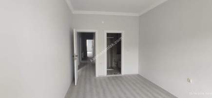 Beşikdüzü Adacıkta Site İçinde Satılık 3+1 Daire 7