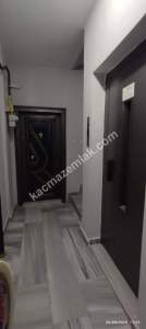 Beşikdüzü Fatihte Karayolu Üzeri Satılık 3+1 Daire 21