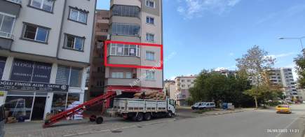Beşikdüzü Fatihte Karayolu Üzeri Satılık 3+1 Daire 3