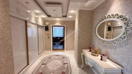 Trabzon 2 Nolu Beşirlide Satılık 380M2 Saray Gibi Daire 12