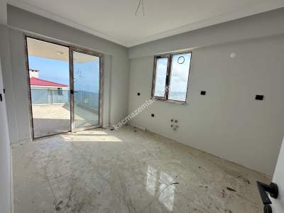 Trabzon 2 Nolu Beşirlide Satılık 4+1 Sıfır Daire 8