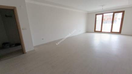 Meydan 'Yakın Deniz Manzaralı Satılık Büro 8