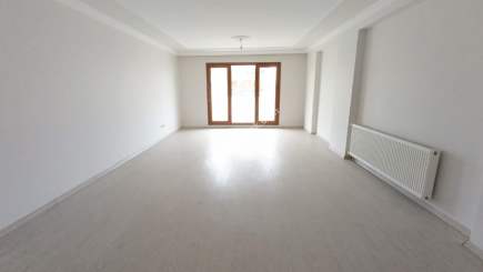 Meydan 'Yakın Deniz Manzaralı Satılık Büro 3