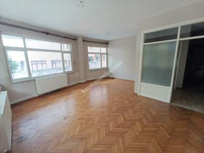 Meydana Yakın Satılık Daire 5