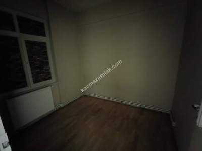 Meydana Yakın Satılık Daire 20