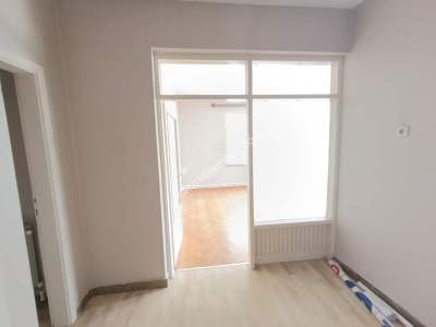 Meydana Yakın Satılık Daire 19