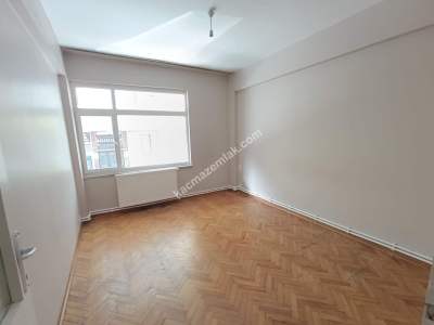 Meydana Yakın Satılık Daire 7