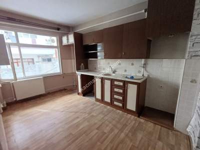 Meydana Yakın Satılık Daire 16